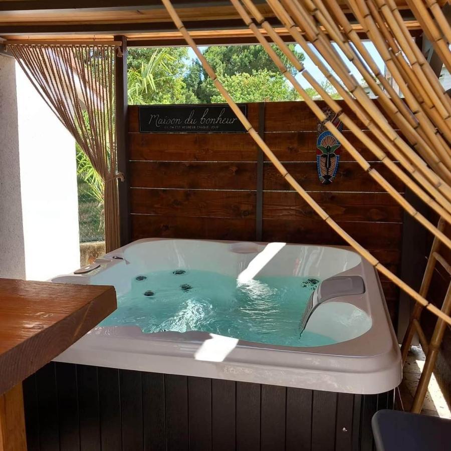 Love Room Avec Spa Nérac Extérieur photo