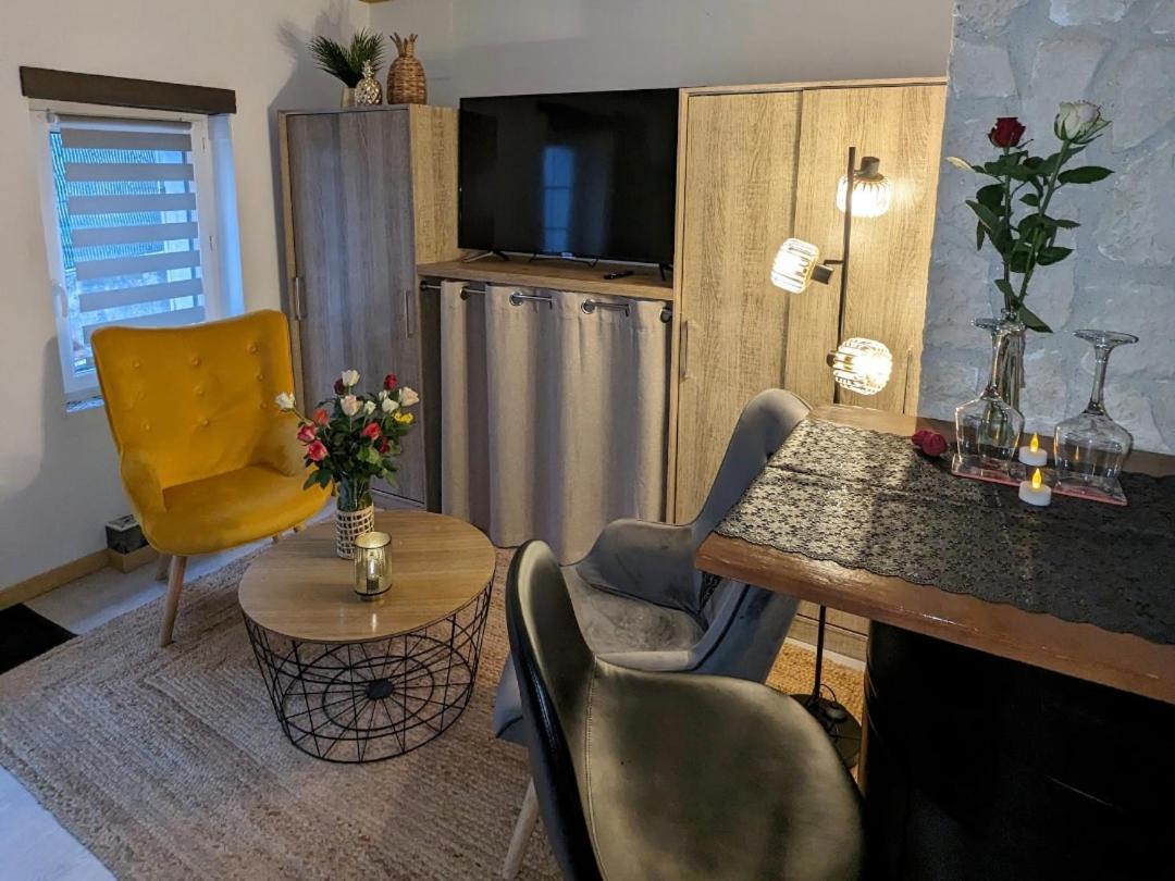 Love Room Avec Spa Nérac Extérieur photo
