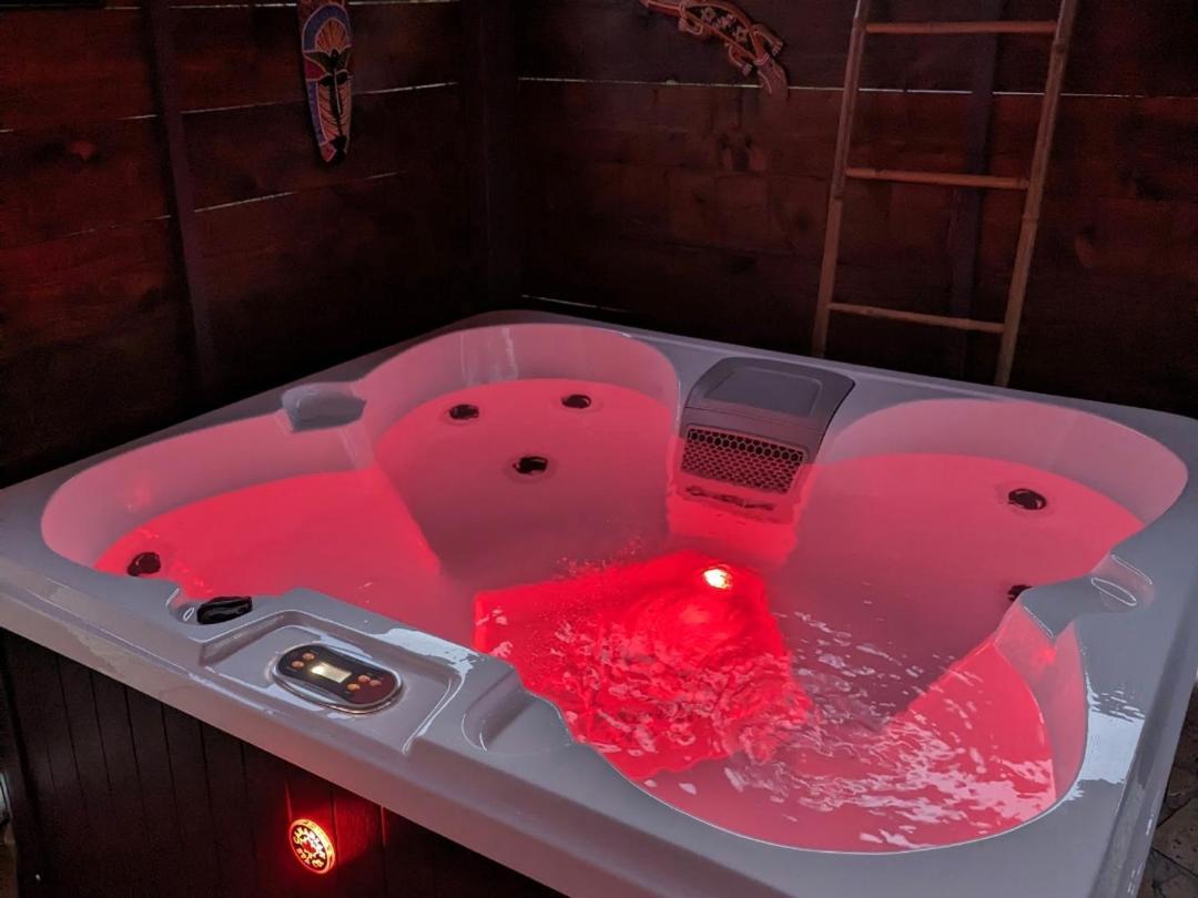 Love Room Avec Spa Nérac Extérieur photo